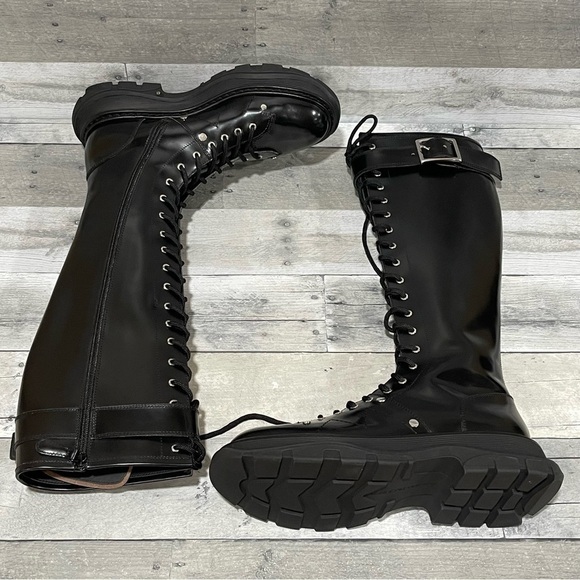 ALEXANDER MCQUEEN Tread Tall Lace-Up Platform Boot - Black - Sz - 11 US / 41 EU - Picture 5 of 13